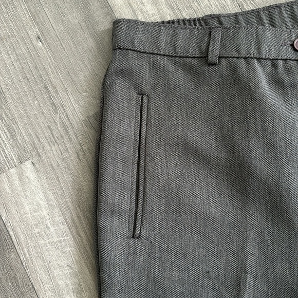 Kim Rogers petite Women’s Gray Elastic Waist Insets With Pockets Pants
⁩ - Picture 5 of 14